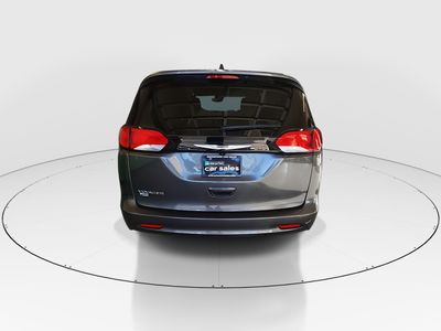 2023 Chrysler Voyager - Photo 6