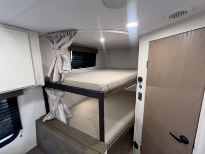 2026 Grand Design TRANSCEND XPLOR - Photo 10