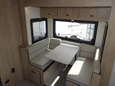 2026 Grand Design LINEAGE SERIES M - Photo 6