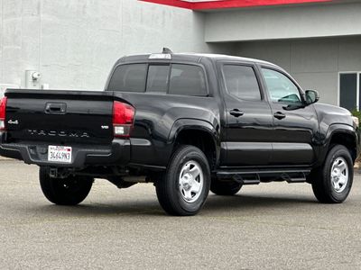 2022 Toyota Tacoma - Photo 2