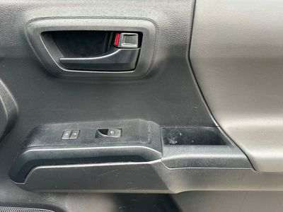 2022 Toyota Tacoma - Photo 17