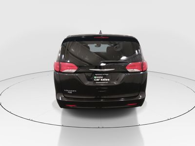 2023 Chrysler Voyager - Photo 6