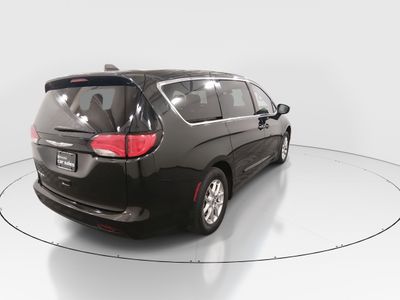 2023 Chrysler Voyager - Photo 7