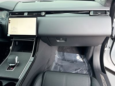 2026 Land Rover Range Rover Velar - Photo 17