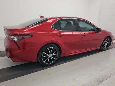 2021 Toyota Camry - Photo 2