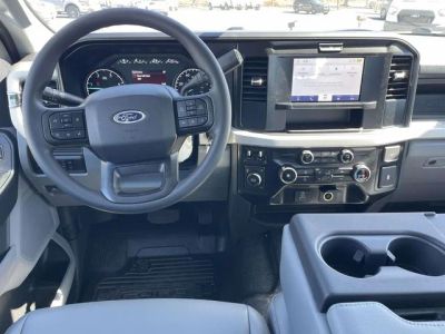 2026 Ford F-350SD - Photo 9