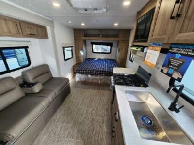 2025 Coachmen Freedom Express Select - Photo 8