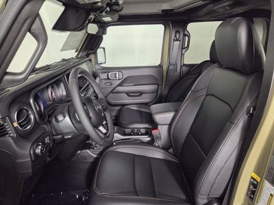 2026 Jeep Gladiator - Photo 9