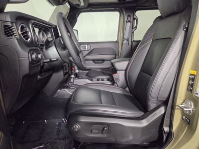 2026 Jeep Gladiator - Photo 10