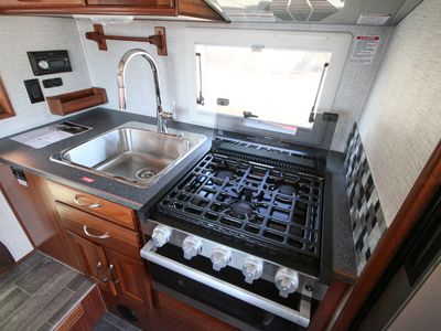 2026 Northern Lite Limited Edition 9-6LEWB — photo 12 view