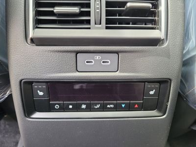 2026 Mazda CX-90 - Photo 15
