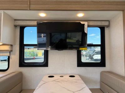 2027 Thor Motor Coach CHATEAU — photo 10 view