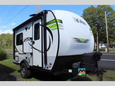 2021 FLAGSTAFF EPRO 15TB — front three-quarter view