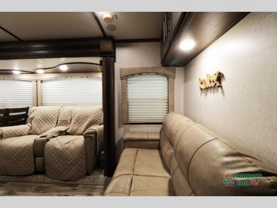 2018 Keystone RV Cougar - Photo 10