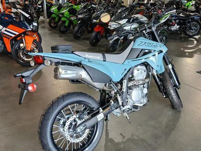 2025 Kawasaki KLX300SM - Photo 7