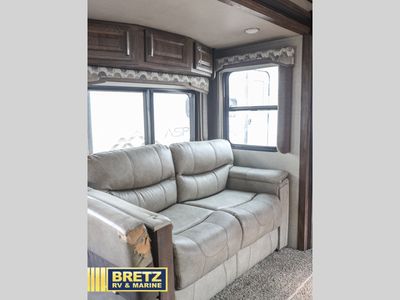 2018 Keystone RV Cougar Half-Ton Series - Photo 15