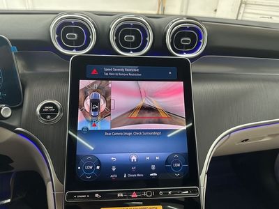 2026 Mercedes-Benz GLC - Photo 17