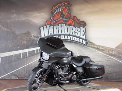 2025 Harley-Davidson FLHX - Street Glide - Photo 2