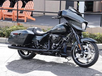 2025 Harley-Davidson FLHX - Street Glide - Photo 1
