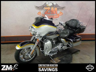 2012 Harley-Davidson CVO Ultra Classic Electra Glide - Photo 2