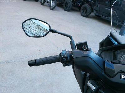 2026 Suzuki Burgman 400 - Photo 9