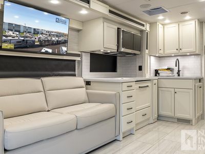 2026 Tiffin Motorhomes Allegro Bay - Photo 11