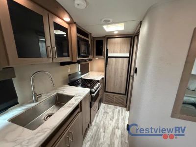 2022 Grand Design Imagine XLS - Photo 17