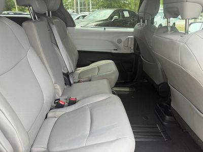 2025 Toyota Sienna - Photo 8