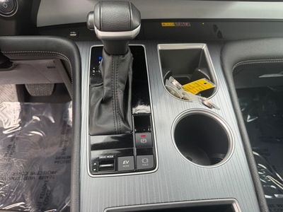 2025 Toyota Sienna - Photo 23