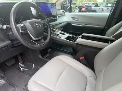 2025 Toyota Sienna - Photo 18