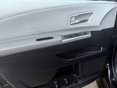 2025 Toyota Sienna - Photo 15