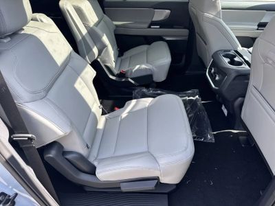 2026 Ford Expedition Max — photo 15 view