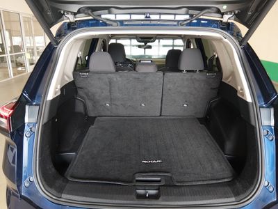 2025 Nissan Rogue — photo 11 view