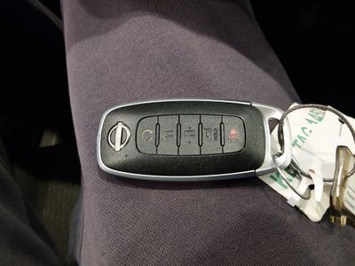 2025 Nissan Rogue — photo 15 view