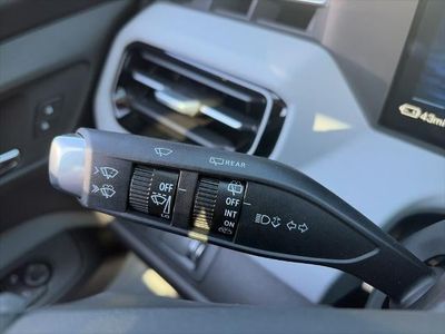 2027 Chevrolet Bolt - Photo 21