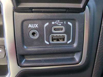 2026 Jeep Wrangler - Photo 26
