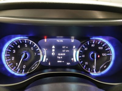 2023 Chrysler Pacifica — photo 14 view