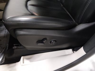 2023 Chrysler Pacifica — photo 20 view