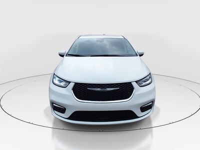2023 Chrysler Pacifica — side profile view
