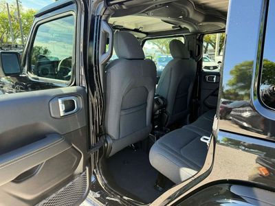 2026 Jeep Wrangler — photo 26 view