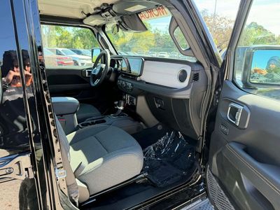 2026 Jeep Wrangler — photo 28 view