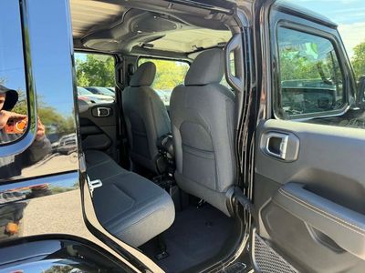 2026 Jeep Wrangler — photo 29 view