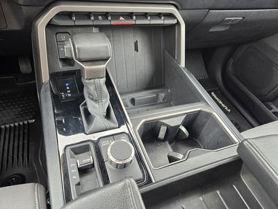 2024 Toyota Tundra - Photo 14