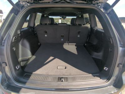 2026 Jeep Grand Cherokee - Photo 14