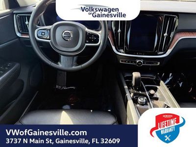 2025 Volvo V60 Cross Country - Photo 14