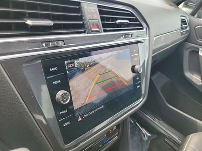 2022 Volkswagen Tiguan - Photo 21