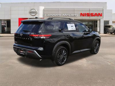 2026 Nissan Pathfinder - Photo 3