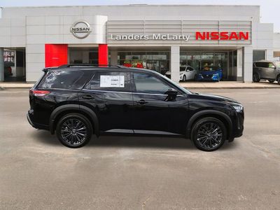 2026 Nissan Pathfinder - Photo 2