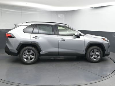 2025 Toyota RAV4 Hybrid XLE SUV — photo 8 view