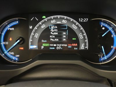 2025 Toyota RAV4 Hybrid XLE SUV — photo 9 view